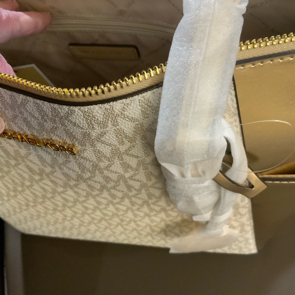 NWT Michael Kors Charlotte Pale Gold Women's Bag - Picture 4 of 5